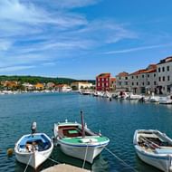 Stari Grad hamn