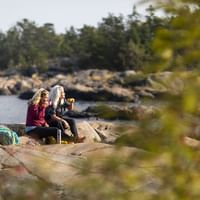 Vandringspaus vid vatten