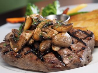Grillad oxfile med grönsaker