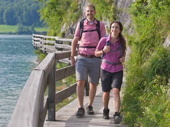 Sjökantsvandring från St. Gilgen till Wolfgangsee