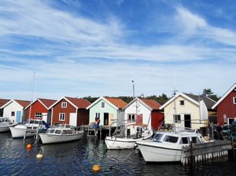 Båthus längs vägen