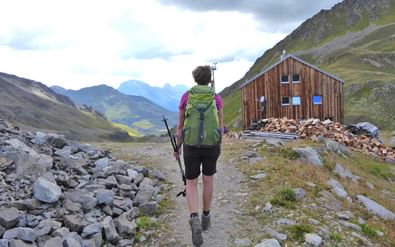 Vandrare och fjällstuga Vandrare och fjällstuga