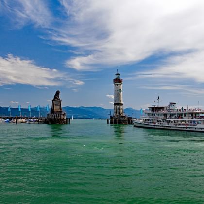 Schiff im Hafen von Lindau