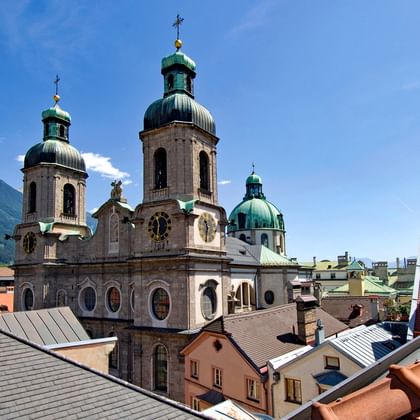 Utsikt på domkyrka av Innsbruck