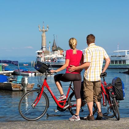 Cyklister och båtar