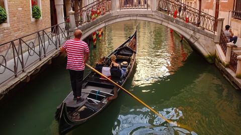 Gondoljär i Venedig
