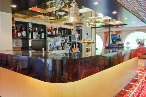 M/S Normandie bar