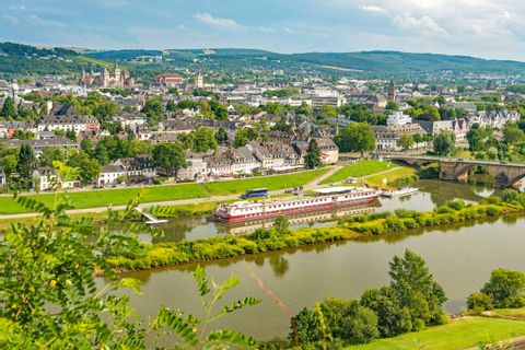 Panoramautsikt över Trier och Mosel